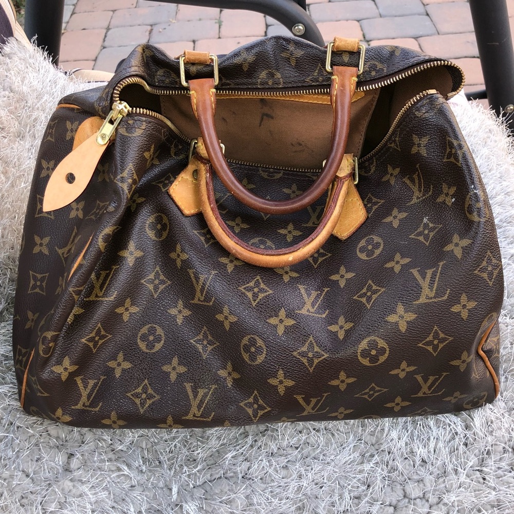 LOUIS VUITTON MONOGRAM SPEEDY 35!